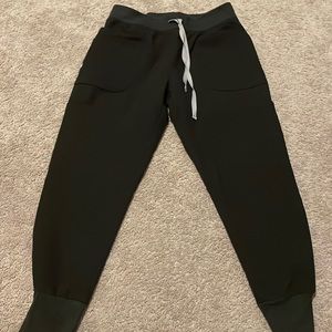 Figs Limited Edition Qua Skinny Jogger Scrubs, M/P, Black, very good condition!